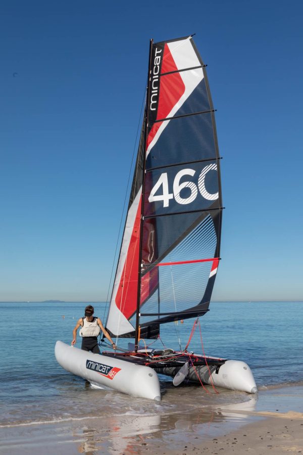 MiniCat, Un catamaran transportable grâce à ses coques gonflables