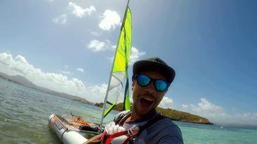 Un catamaran gonflable MiniCat 310 en randonnée en Martinique